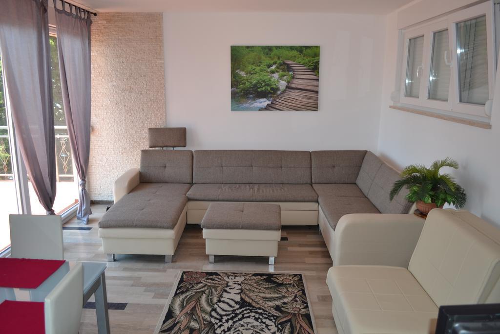 Apartments Lungomare Умаг Номер фото
