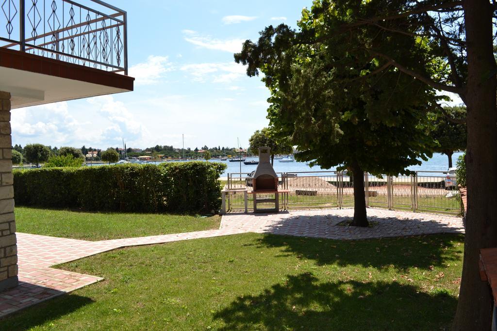 Apartments Lungomare Умаг Номер фото