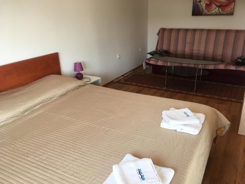 Apartments Lungomare Умаг Экстерьер фото